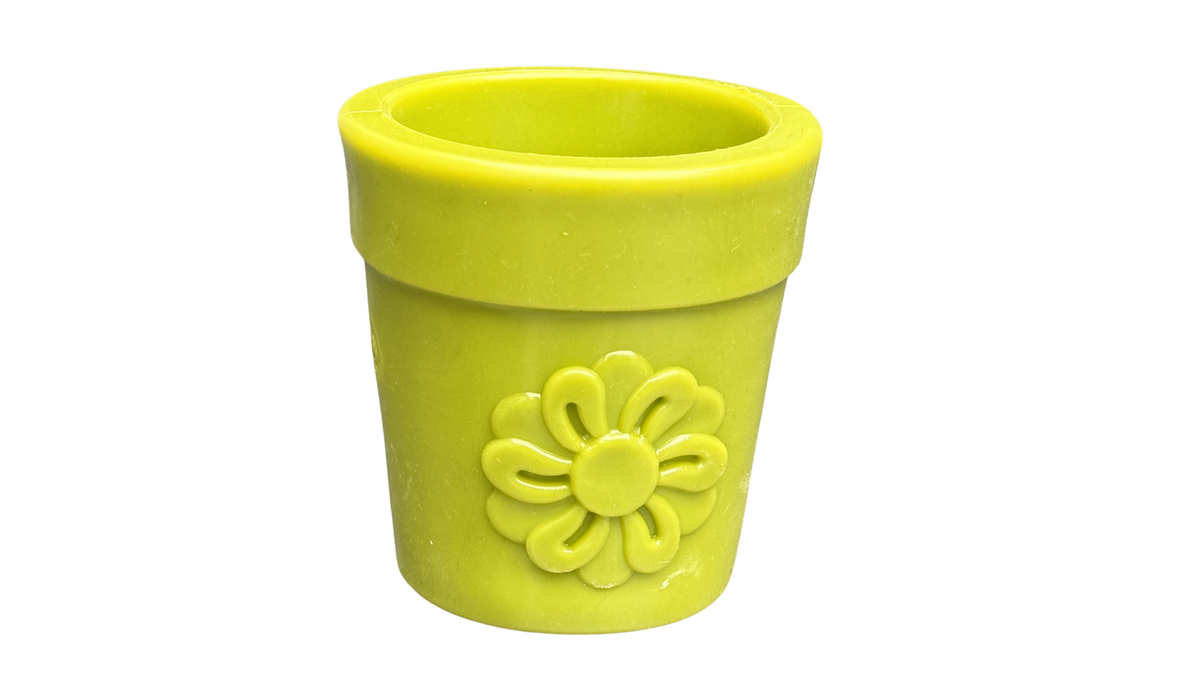 Woof Plays - Rubber Pot